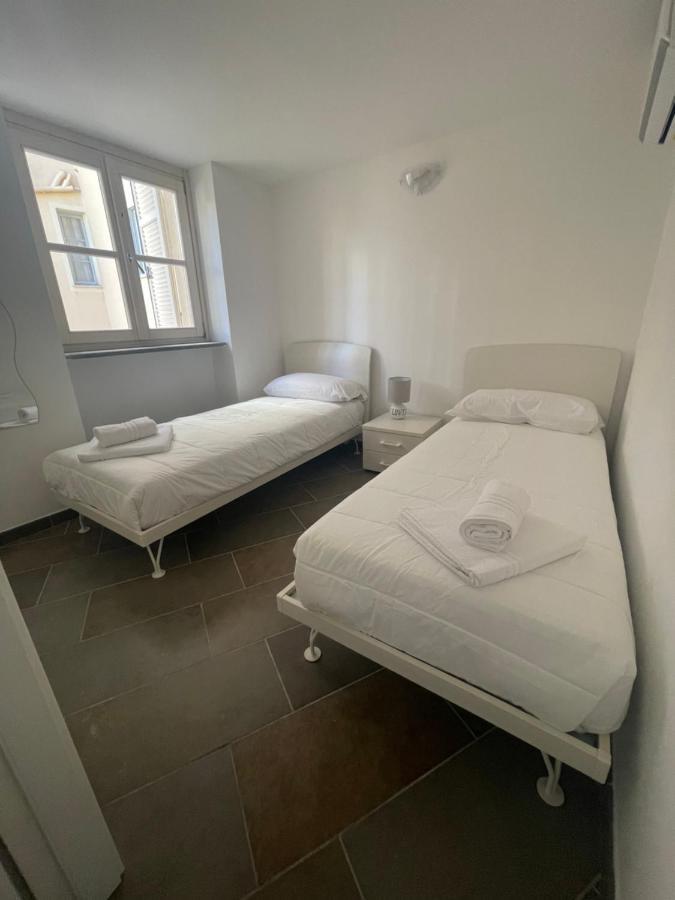 شقة Casa Mia مينتون المظهر الخارجي الصورة